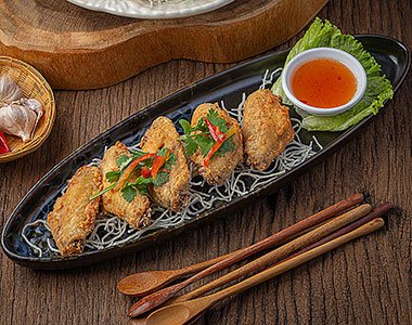 Gai Pik Tod (ปีกไก่ทอด)