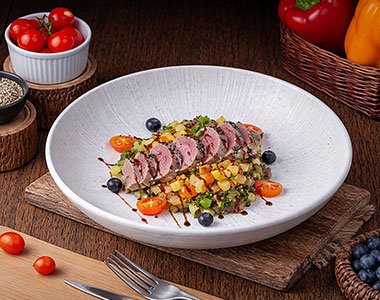 Seared Tuna with Balsamic Glaze (ปลาทูน่ากับบัลซามิกซอส) - Angle 2