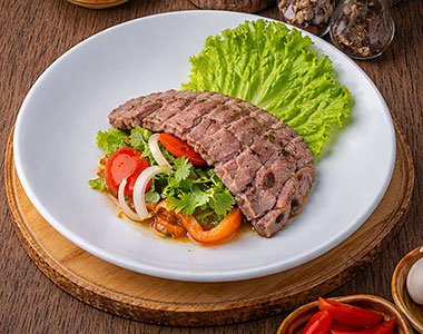 Yam Neua Yang/Yam Moo Yang (ยํา เนื้อย่าง/หมูย่าง)